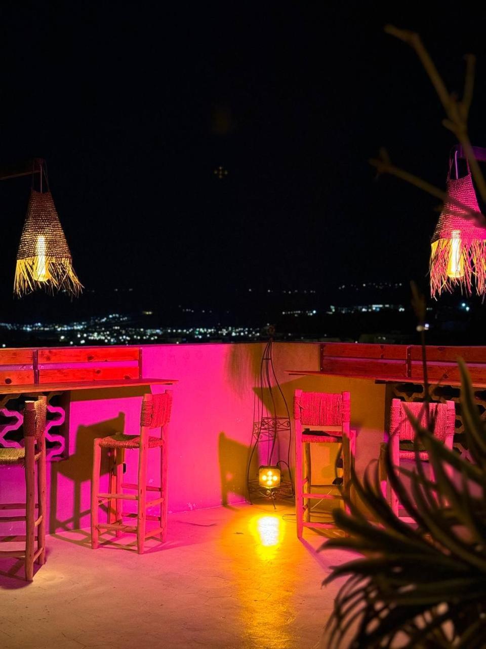 Santacruz Surf Camp Hostel Tamraght ภายนอก รูปภาพ